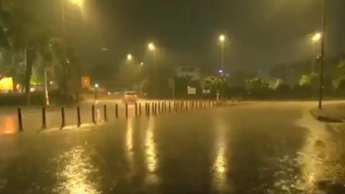 255mm rainfall in city leaves life paralysed