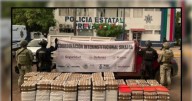Más de una tonelada de cristal en camioneta robada: huyen entre la maleza tras persecución en Culiacán