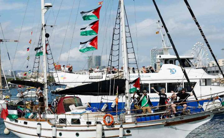 Flotilla Global Sumud a Gaza regresa a puerto; tormenta en España retrasa misión humanitaria