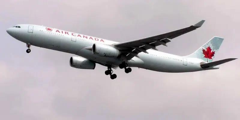 Air Canada Flight Attendants Vote Against Ratifying Collective Agreement, Issue of Wages Going to Mediation