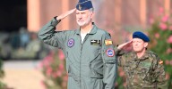 Felipe VI visita el European Tactica Airlift Centre para tripulaciones europeas en la Base Aérea de Zaragoza