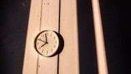 La hora real: cuál debería ser el huso horario en Argentina según un experto en ritmos biológicos