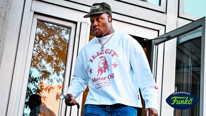 PHOTOS: Seahawks Depart Team Hotel And Head To Acrisure Stadium For Week 2 at Steelers
