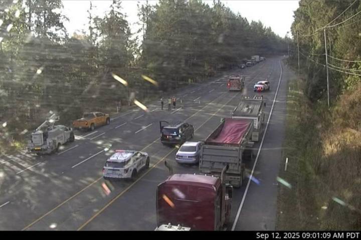 Malahat closed in both directions after vehicle brings down power pole