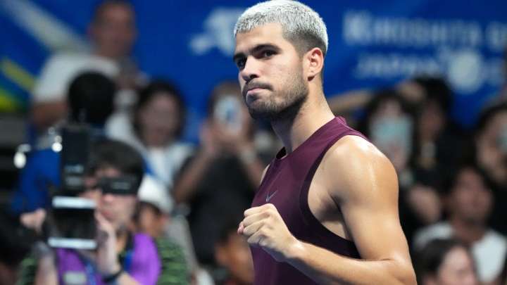 Cuándo juega Carlos Alcaraz en Tokio contra Bergs: Dónde ver gratis por TV en directo y en vivo online el ATP 500 de Tokio