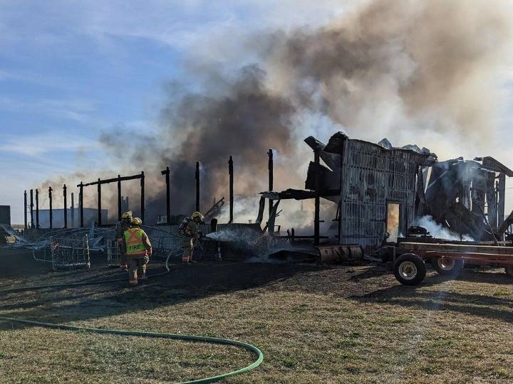 Barn, vehicles destroyed in fire near Waterford