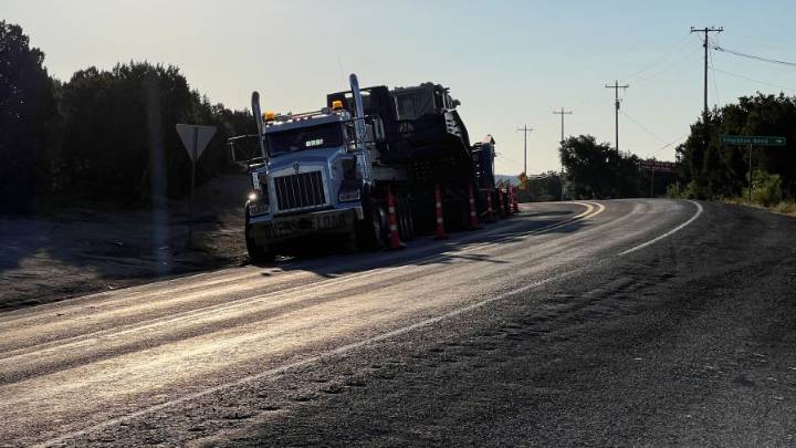 Truck with oversized load stuck outside Marble Falls city limits