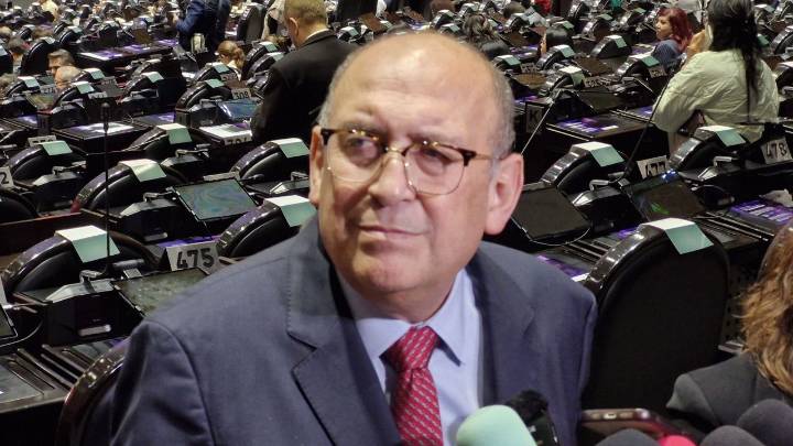 Exige Moreira al Senado emitir declaratoria de reforma salarial