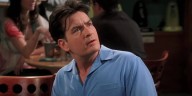 Charlie Sheen confiesa que un cártel mexicano lo vetó porque les compró mucha droga: “Tengo suerte de estar vivo”