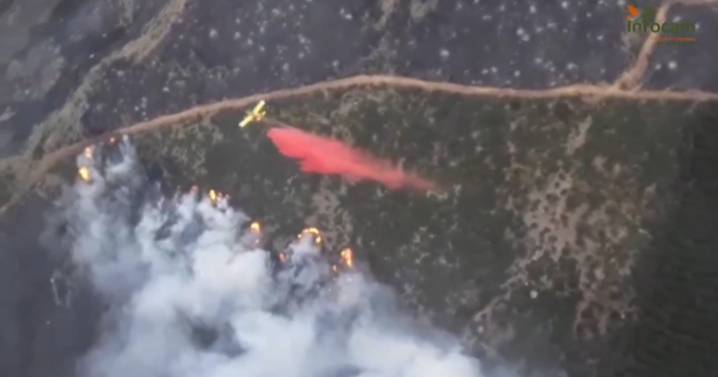 El incendio del Pico del Lobo alcanza 2.400 hectáreas y un perímetro de 30 kilómetros