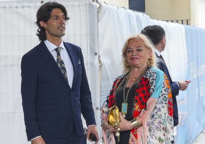 El hijo de María Jiménez vende las joyas de su madre