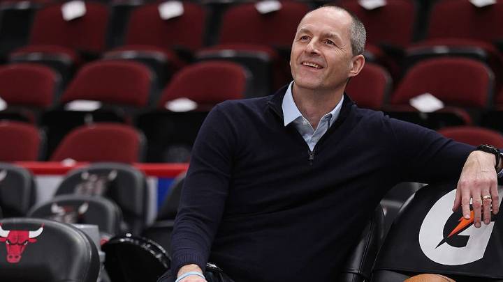 Bulls exec Arturas Karnisovas continues to preach patience from frustrated fans