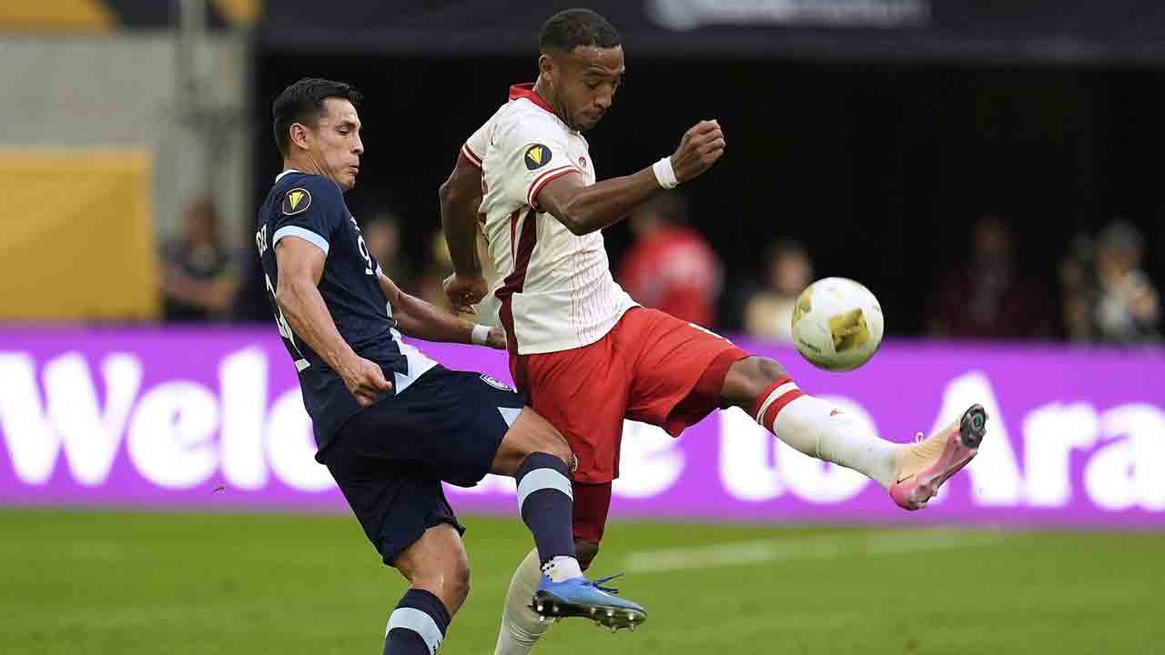 Canadian defender Derek Cornelius joins Glasgow Rangers on season