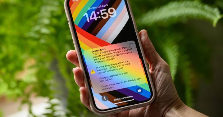 Brits moan they 'didn't get emergency alert on time' as some missed it completely
