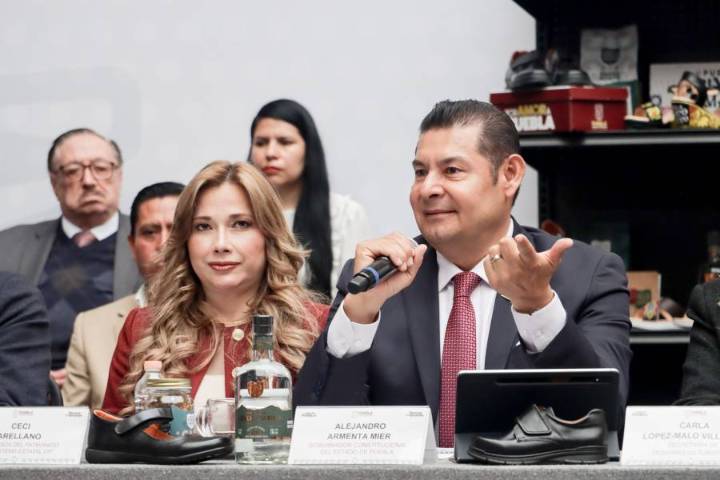 Puebla impulsará producción local de calzado; busca frenar competencia desleal