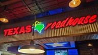 The Best Time To Dine At Texas Roadhouse To Beat The Crowds