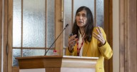 La exdirectora del CNIO, María Blasco, utiliza la radio pública para victimizarse siete meses después de su cese