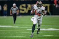 Deadspin | Report: Bucs WR Chris Godwin targeting return by Week 5