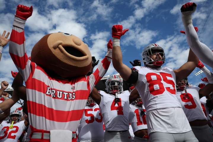 How much is Ohio State football favored by against Minnesota? Here are the Week 6 odds