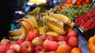 "Juntos Más Barato": Fosis impulsa programa de compras colectivas con ahorros de 30%