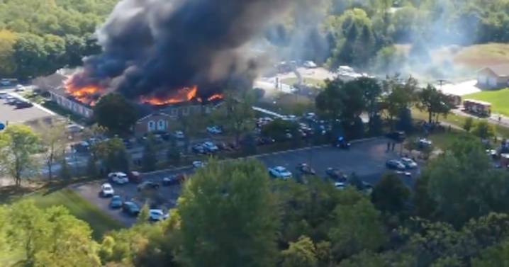 Reportan tiroteo e incendio en una iglesia mormona de Michigan