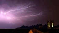 Un frente de lluvias violentas deja registros inéditos en Catalunya, con 26 litros por metro cuadrado en 5 minutos