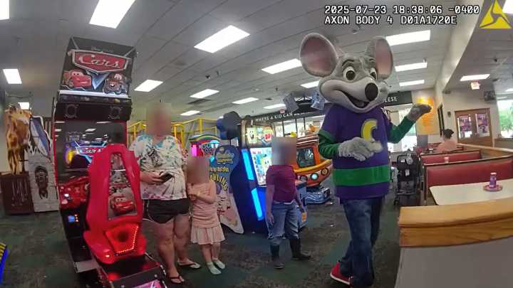 ‘Chuck E.’s a little bit busy, ma’am’: BWC shows police arrest Fla. man in Chuck E. Cheese mascot during shift