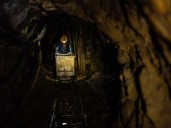Al menos siete mineros atrapados tras el derrumbe en un socavón en Colombia