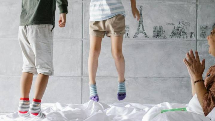 La Justicia de Corrientes protege a dos niños y los aparta de sus padres por consumo de drogas