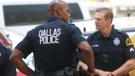 Tres heridos tras tiroteo en centro de detención de ICE en Dallas, según autoridades