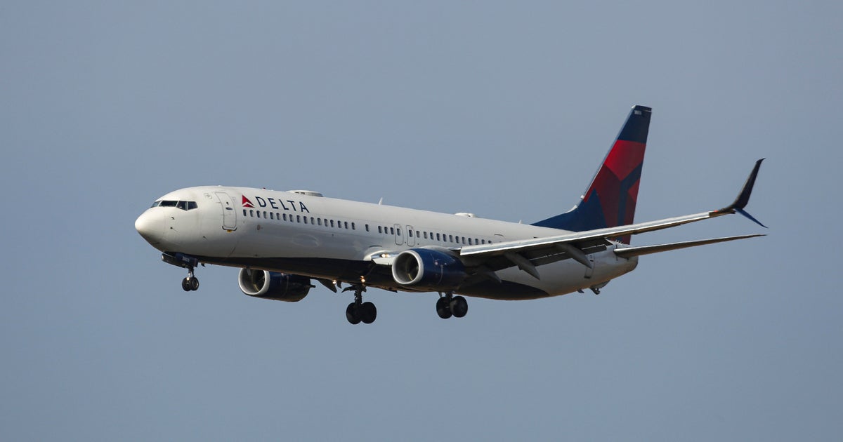 Delta flight from Minneapolis aborts takeoff due to open window in cockpit