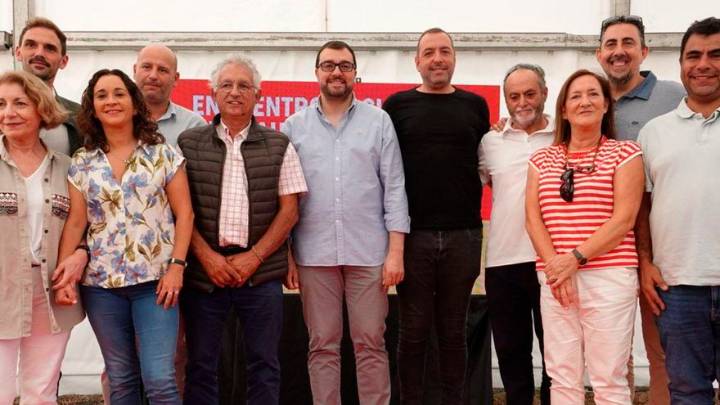 Barbón, arropado por los líderes socialistas del Caudal: "Si Madrid invirtiera como Asturias en sanidad pública, gastaría 4.000 millones más"
