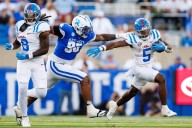 Deadspin | Kewan Lacy carries No. 20 Ole Miss to win over Kentucky