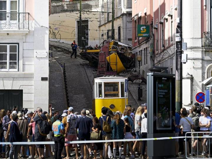 Lisbon funicular accident: 1 Canadian among 21 injured