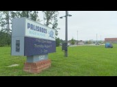 Mother accused of bringing weapons to Charlotte school says scanner didn’t detect knives