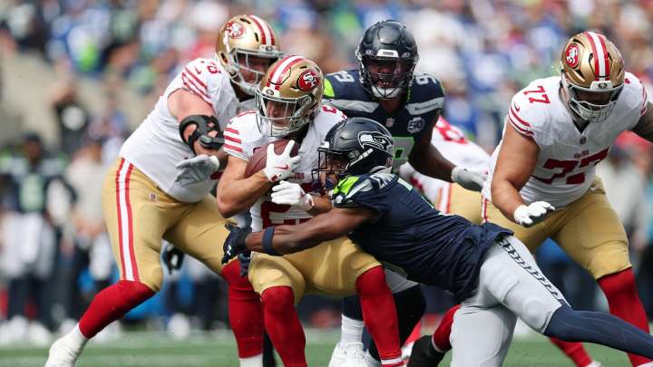 Seahawks up 10-7 over 49ers at halftime
