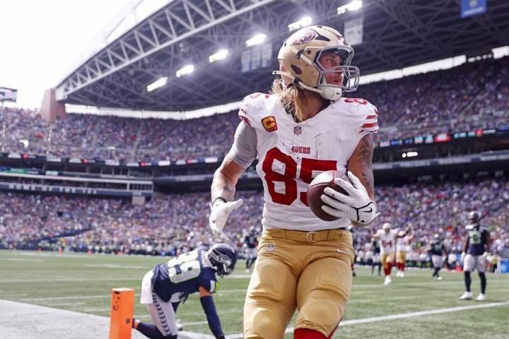 Deadspin | 49ers star TE George Kittle (hamstring) exits vs. Seahawks