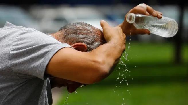 Anuncian una ola de calor «inusual» hasta fin de año