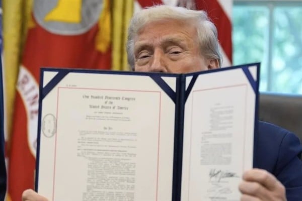 Departamento de Guerra da mensaje de fortaleza: Trump