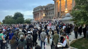 Hundreds participate in candlelight vigil for Charlie Kirk in Boise