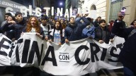 El abrazo a Cristina que crece desde el pie