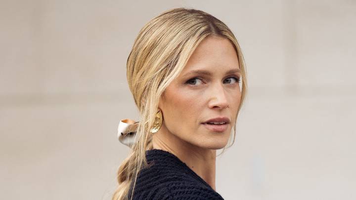 12 easy office hairstyles - that take as little as 1 minute