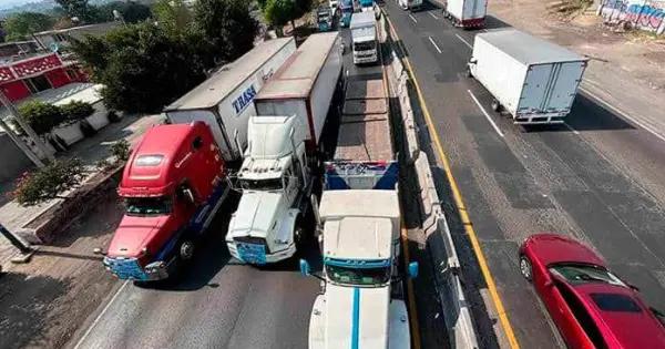 Persisten robos a camiones pesados