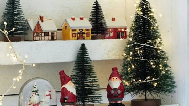 Nos adelantamos a la Navidad 2025: así serán las mesas según la nueva tendencia en decoración, sin rojo y con la fuerza minimalista de un solo color