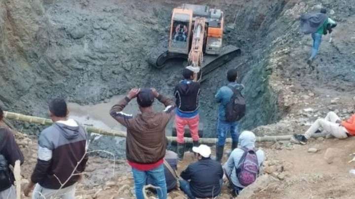Hallaron sin vida a siete mineros atrapados en una mina ilegal