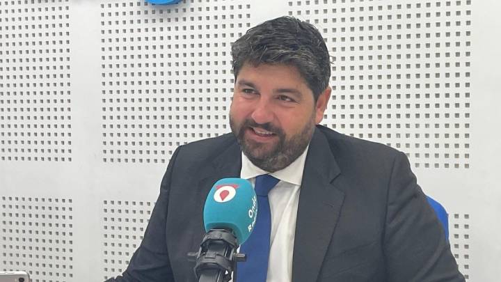 López Miras: "Nunca antes se había iniciado un curso escolar en la Región de Murcia con tantos recursos para la educación"