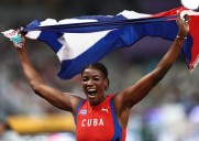 Athletics-Perez Hernandez caps great year with triple jump gold