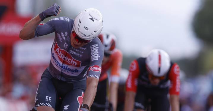 Philipsen degusta un triplete en Guijuelo, Vingegaard cuatro segundos más líder