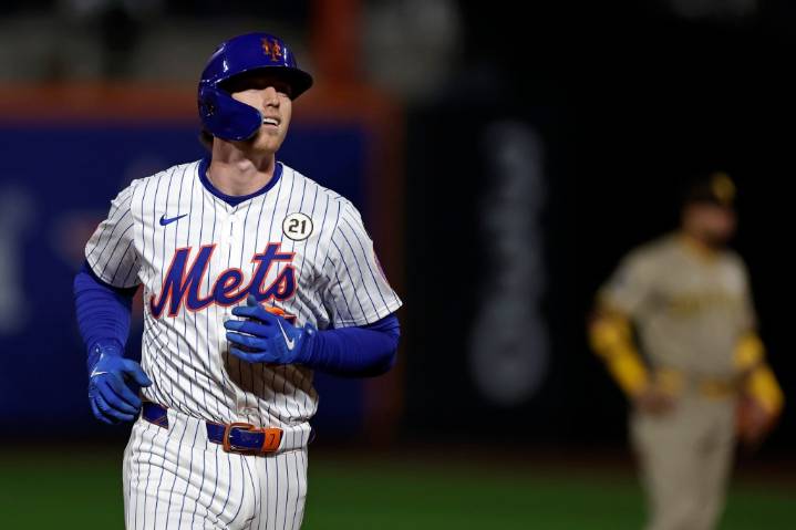 Mets Notebook: Brett Baty to the IL with oblique injury