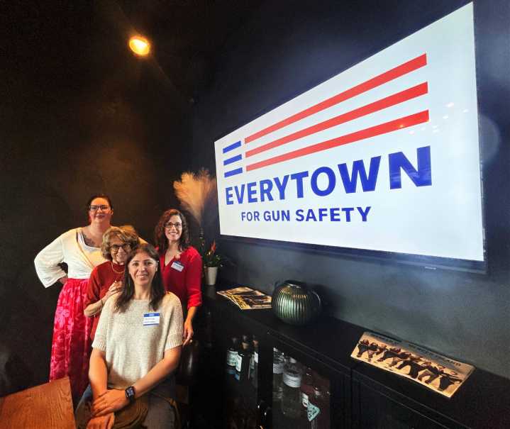 Mercer Islanders get involved with Everytown for Gun Safety